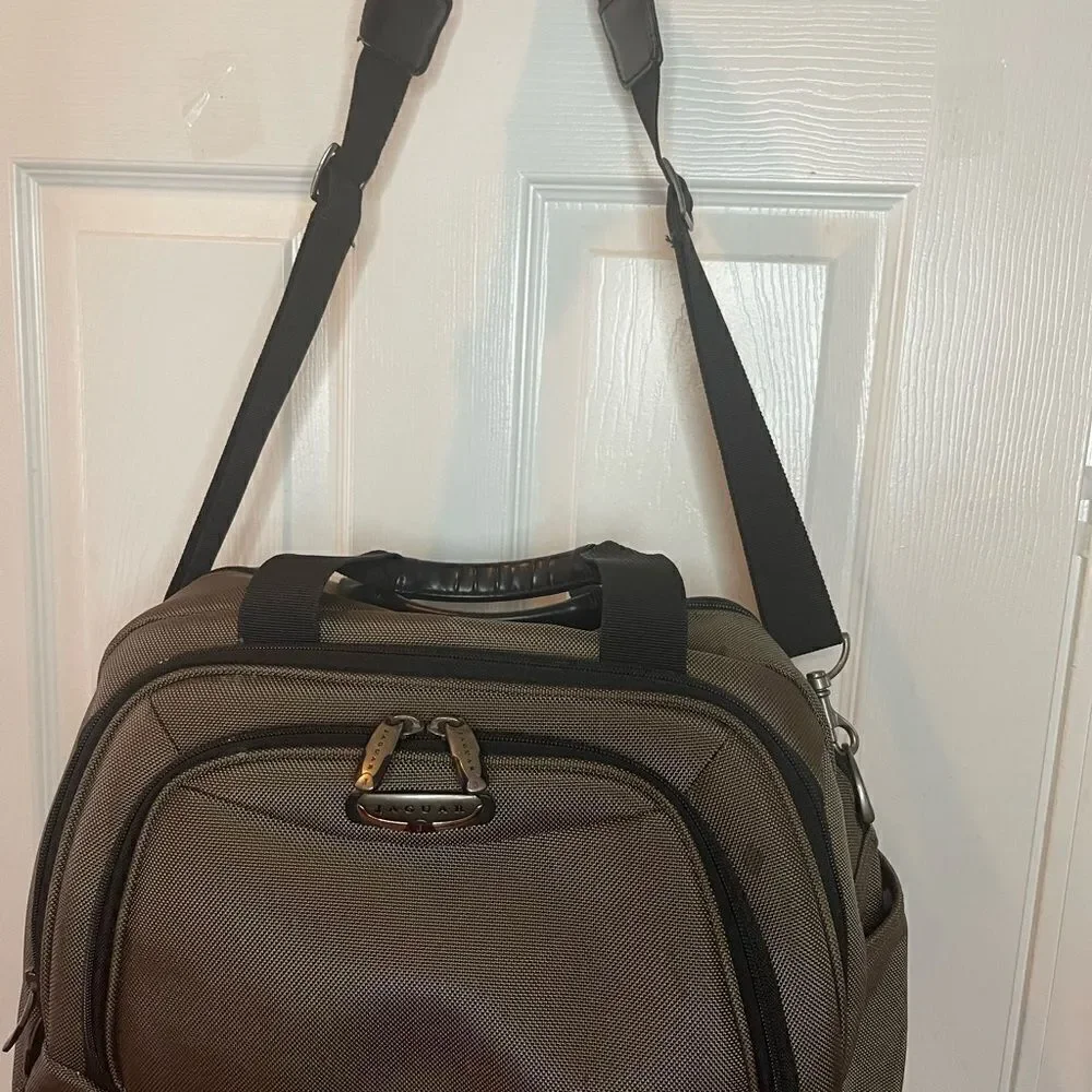 Jaguar Heavy duty Brown & Black fabric Medium duffle bag silver tone hardwares